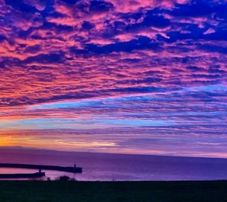 Highland View, Town House With The Sea View